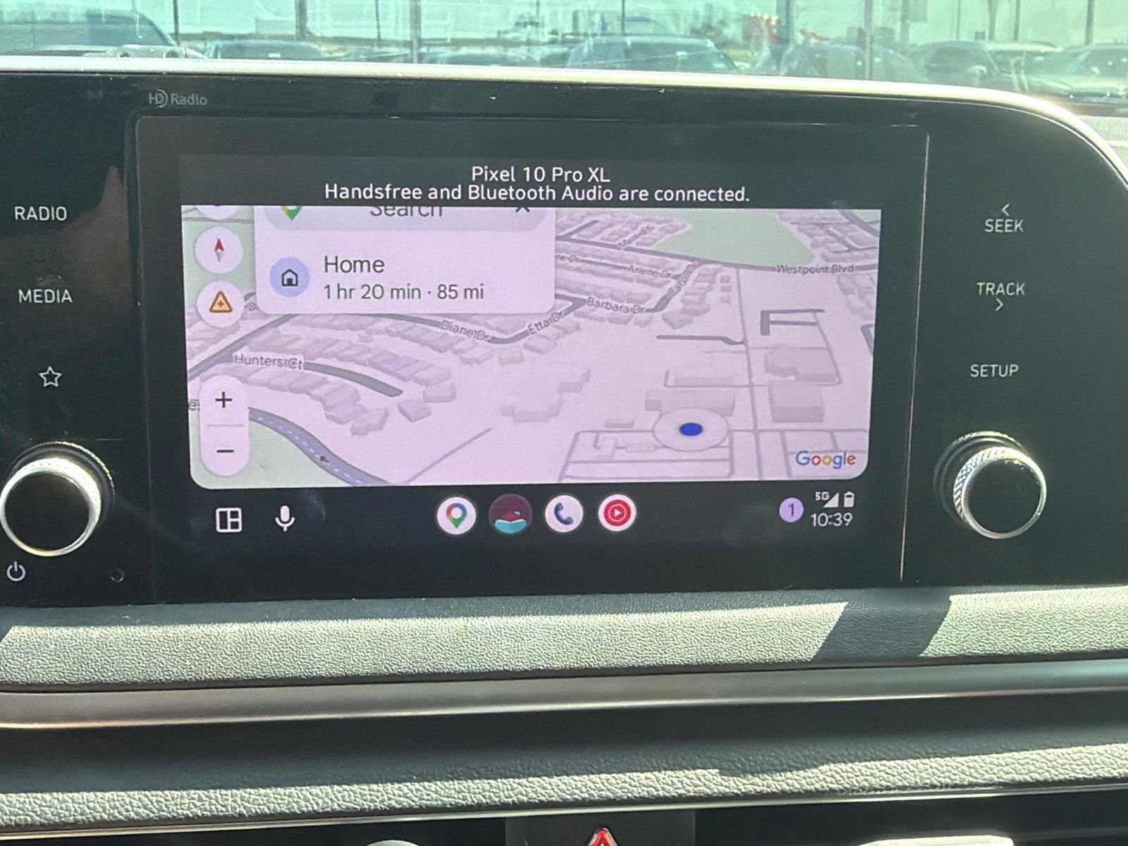 Certified Used 2023 Hampton Gray Hyundai SE image 12