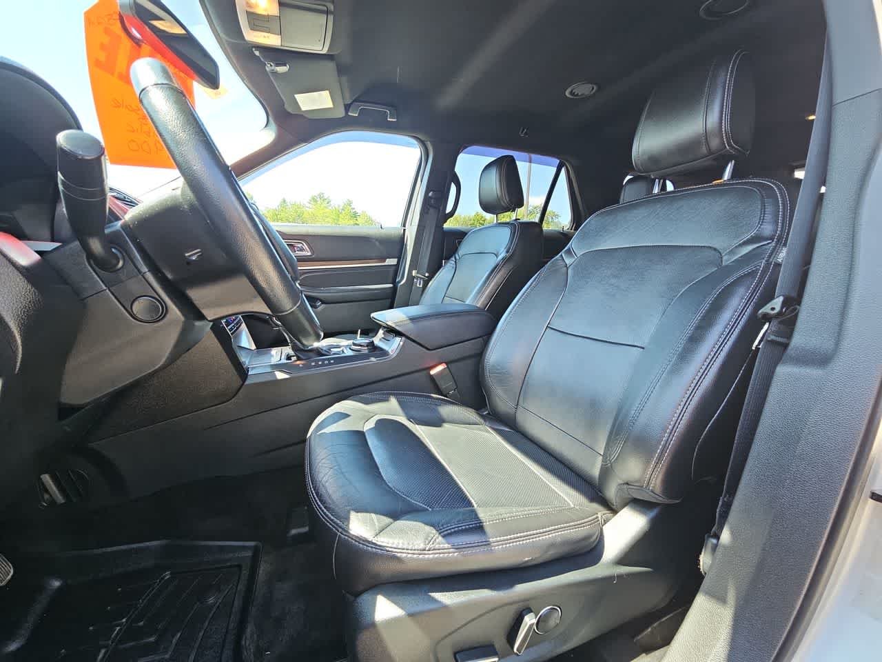 Used 2018 Ingot Silver Ford Limited image 12