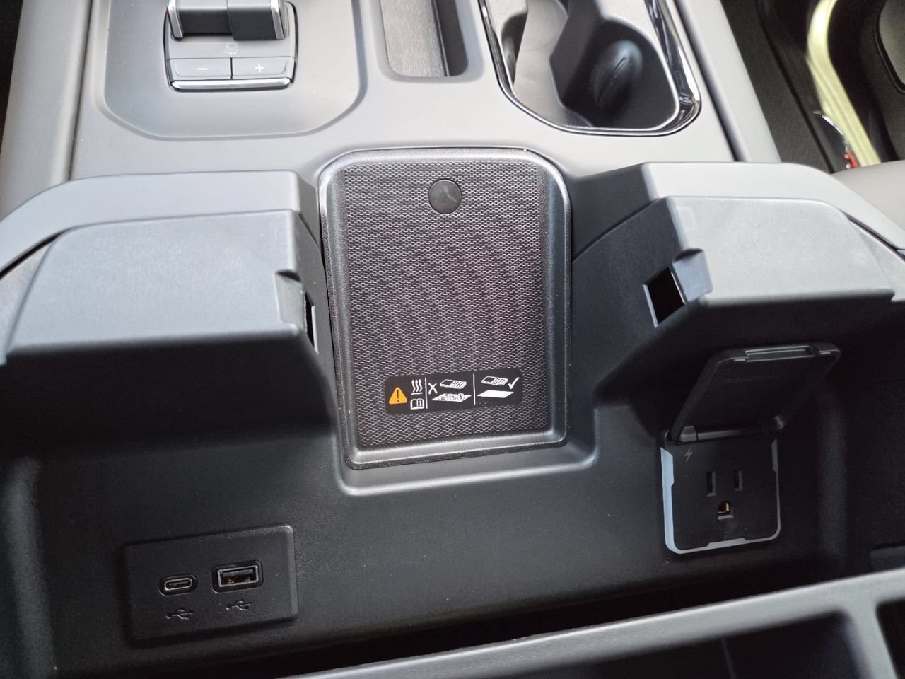 2026 GMC Sierra 1500 AT4X - Photo 13