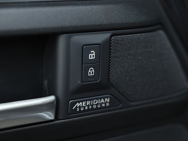 2026 Land Rover Defender X - Photo 20