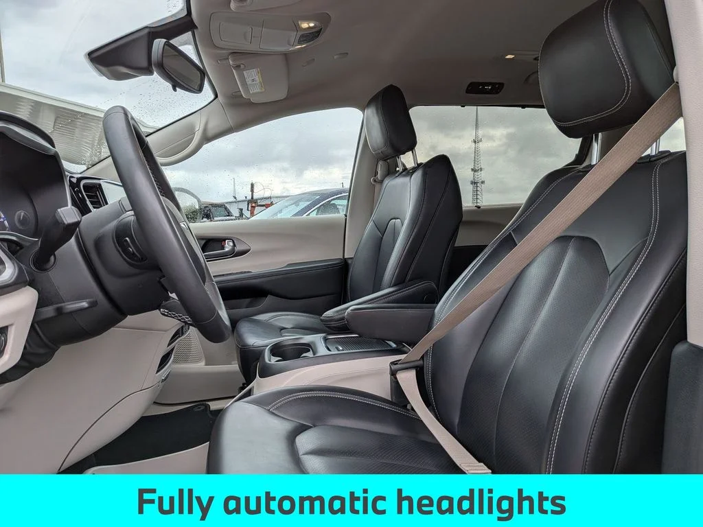 Used 2023 Gray Chrysler Touring L image 16