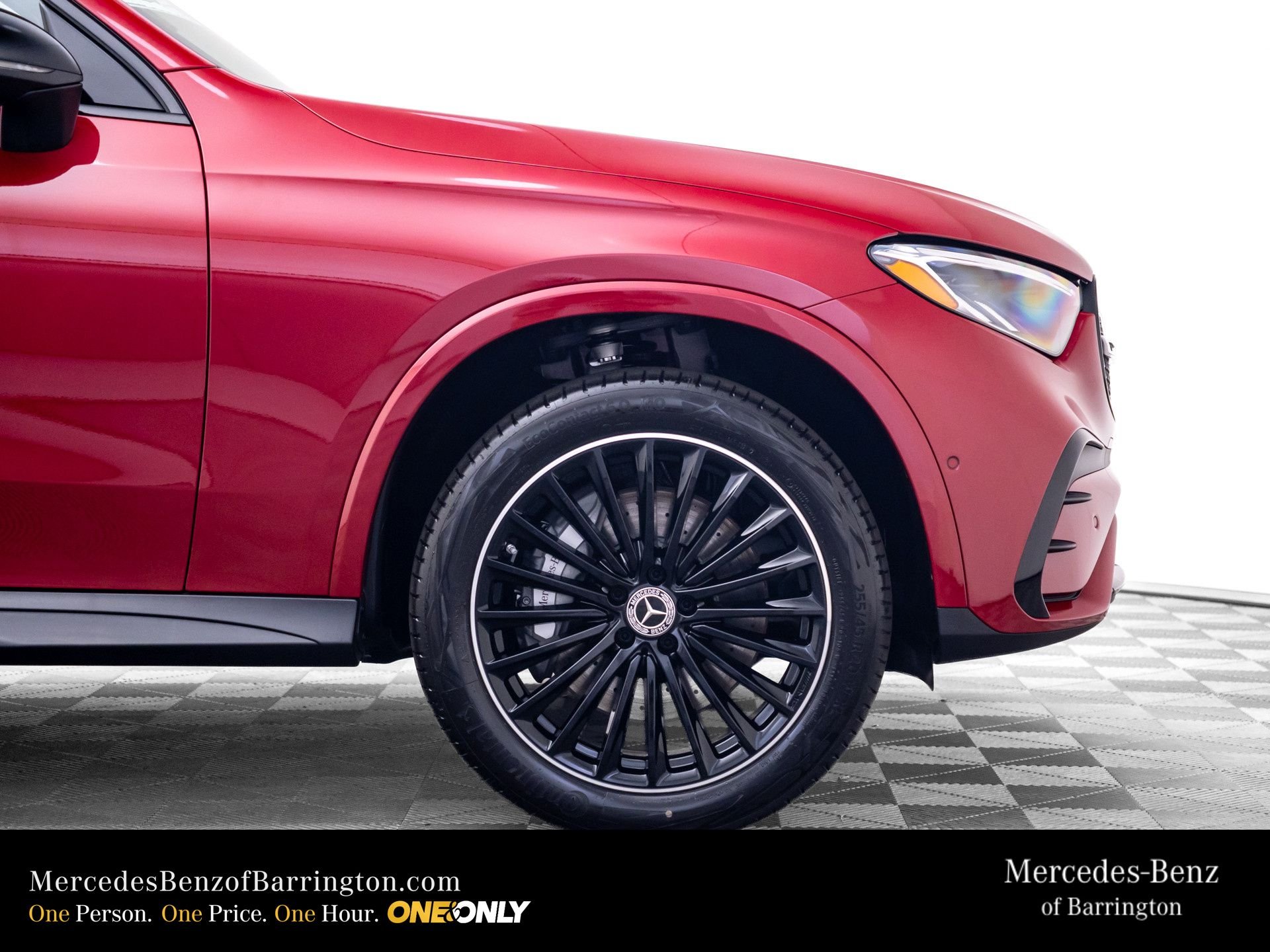 New 2026 MANUFAKTUR Patagonia Red Metallic Mercedes-Benz GLC 300 image 39