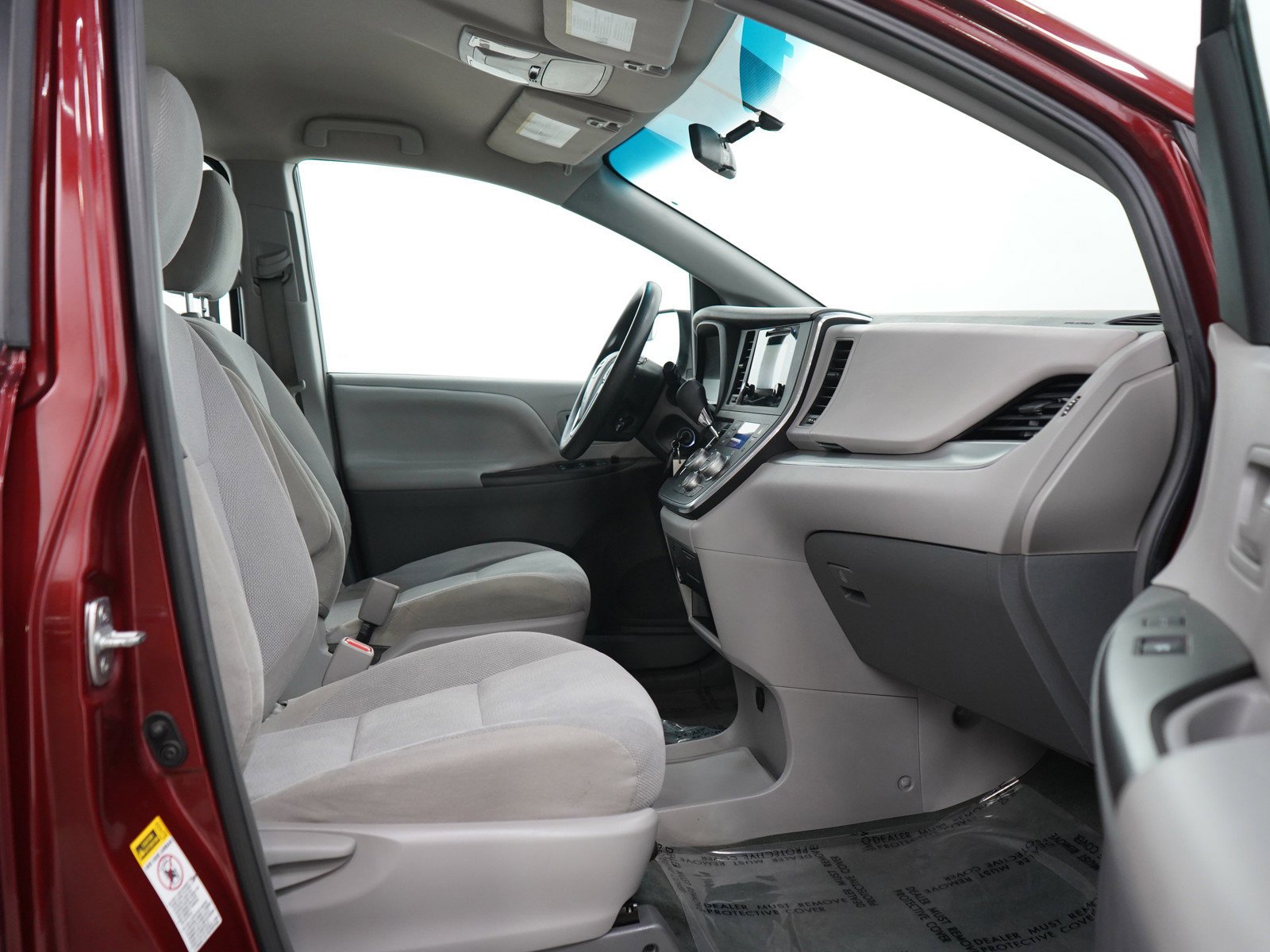 Used 2016 Salsa Red Pearl Toyota L image 11