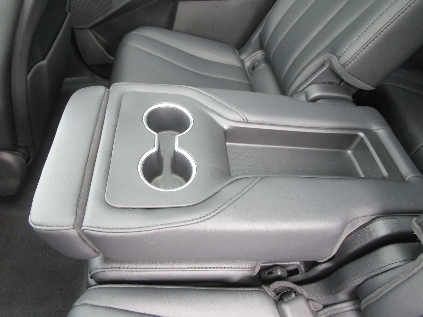 Certified Used 2024 Platinum White Pearl Acura  image 10