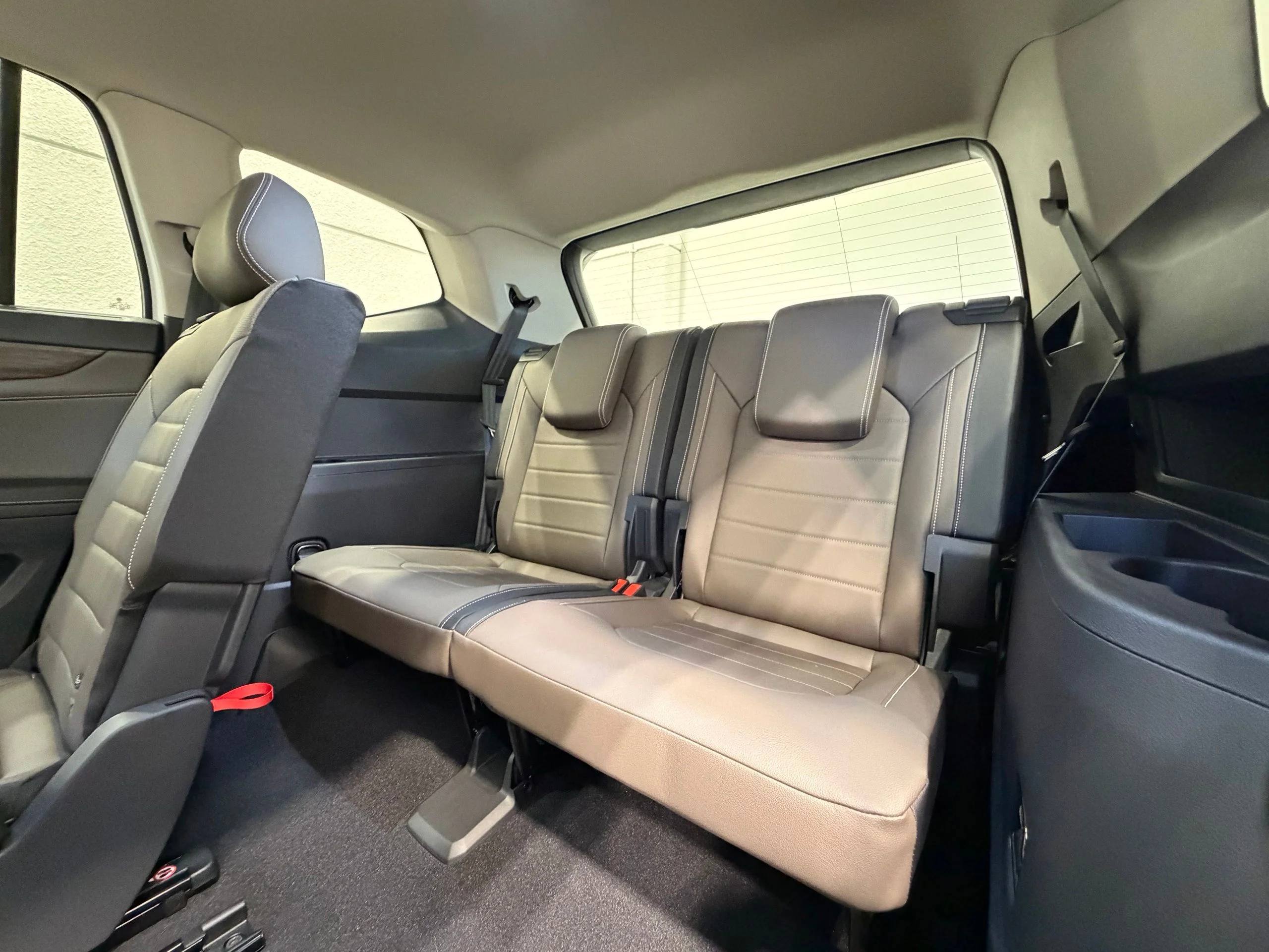 New 2026 White Volkswagen 2.0T SEL image 24