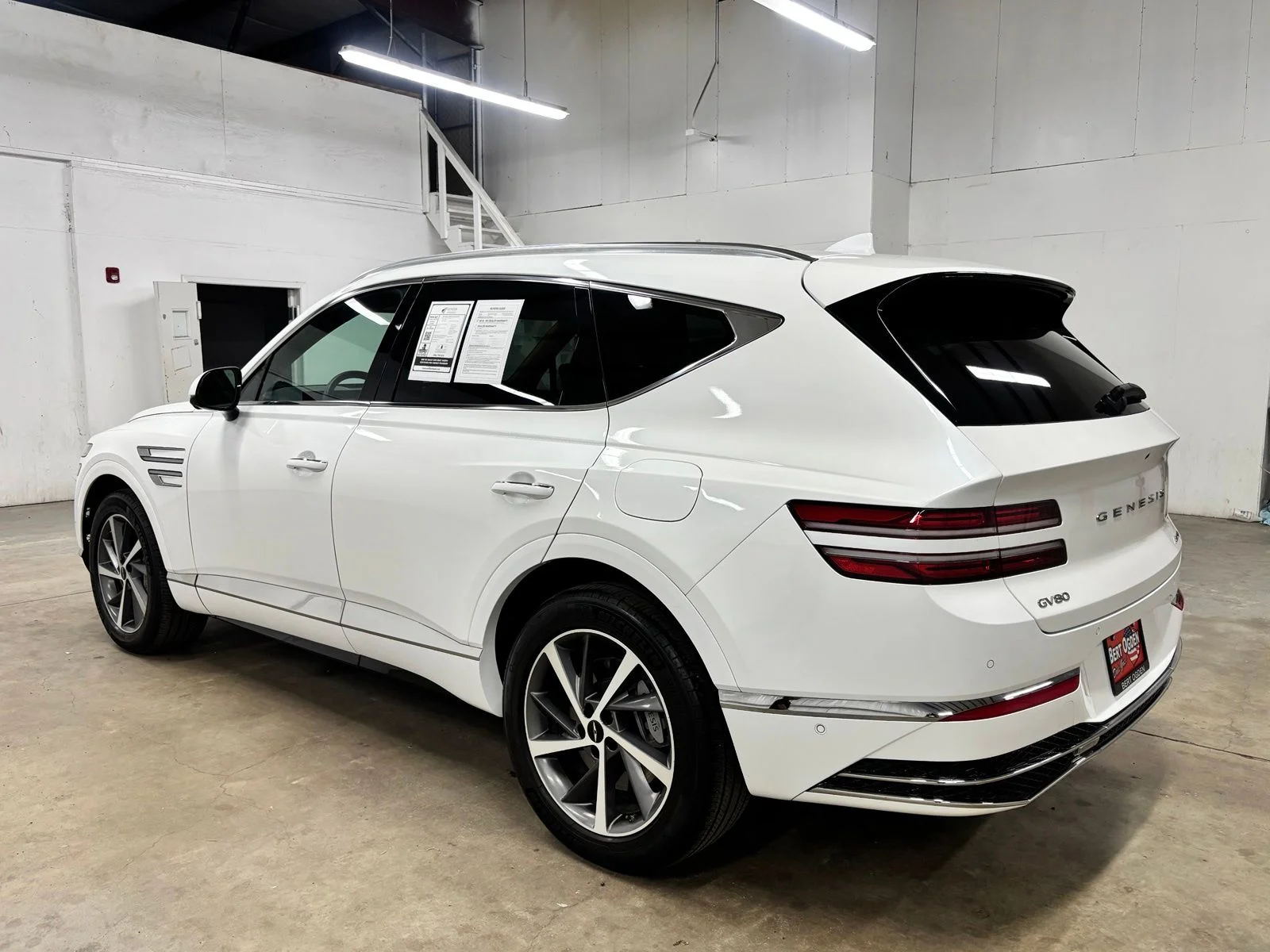 Used 2025 White Genesis 3.5T Advanced image 5