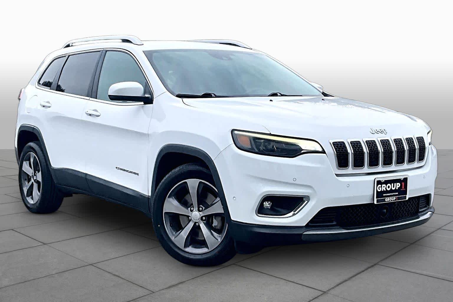 Used 2019 Bright White Clearcoat Jeep Limited image 3