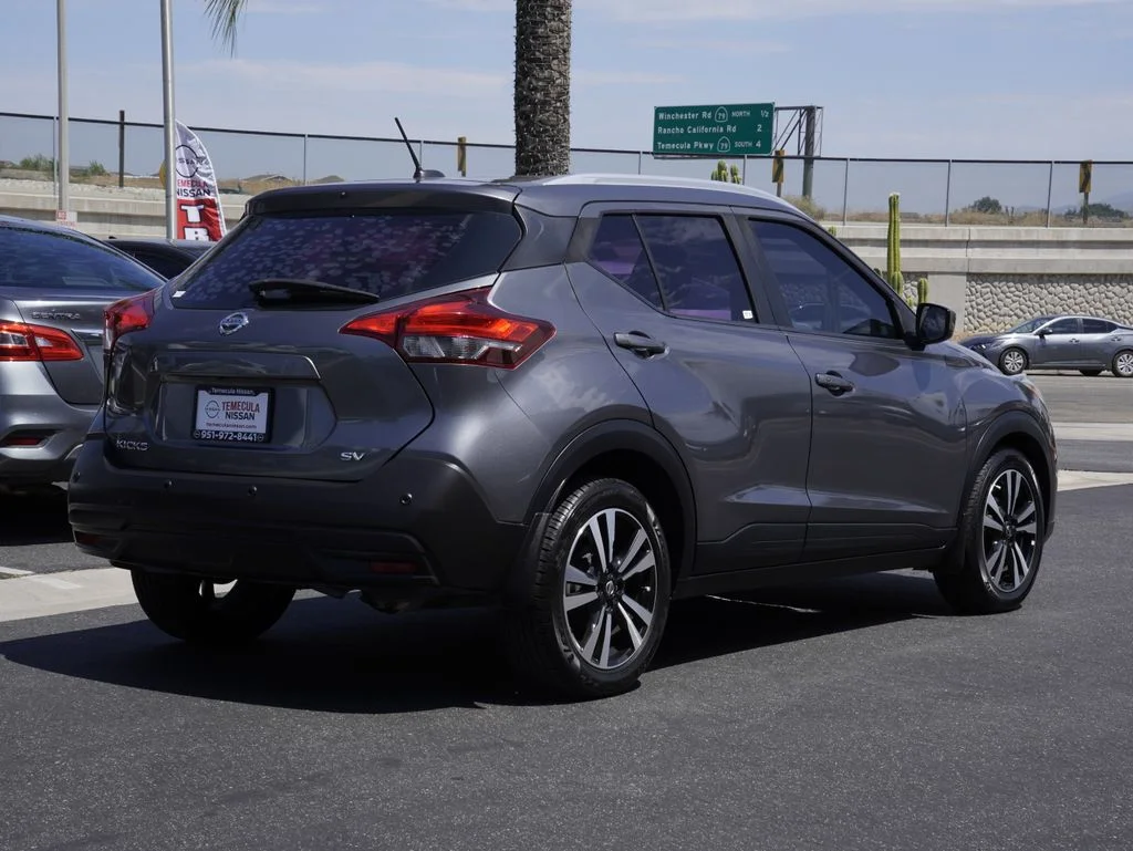 Used 2020 Gray Nissan SV image 3