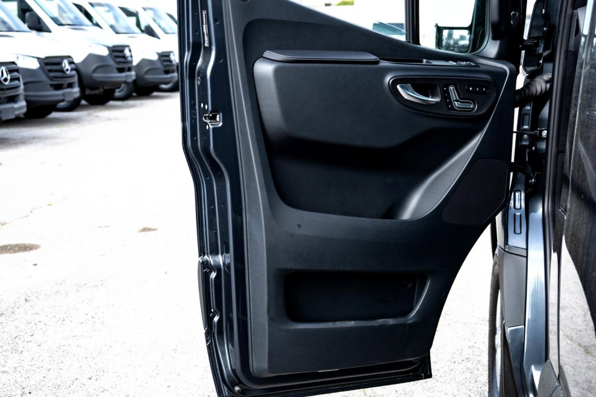 2025 Mercedes-Benz Sprinter Passenger Van Base - Photo 13