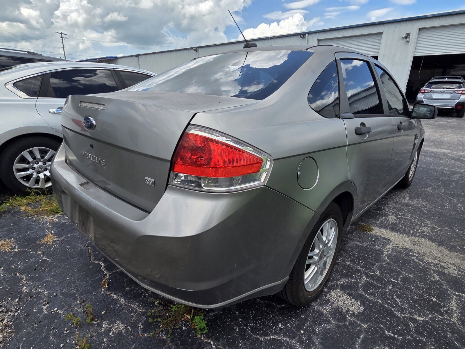 Used 2008  Ford SE image 3