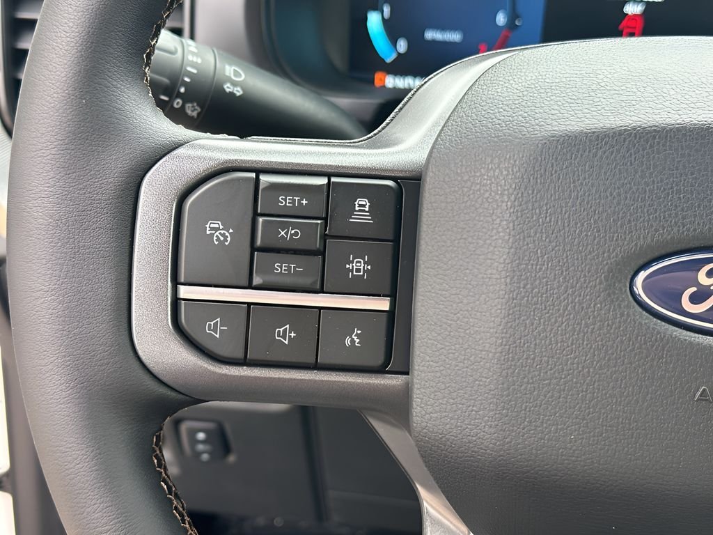 New 2025 Star White Metallic Tri-Coat Ford Lariat® image 17