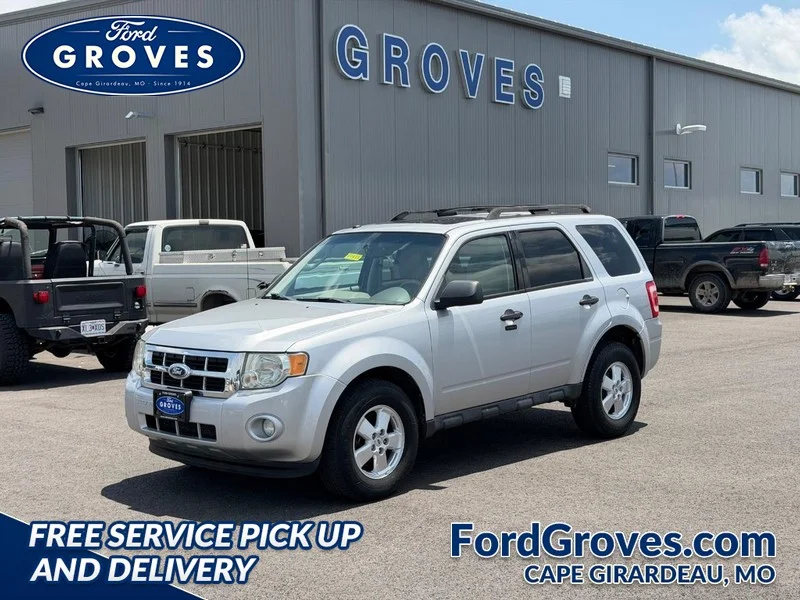 Used 2012 Ingot Silver Metallic Ford XLT image 1