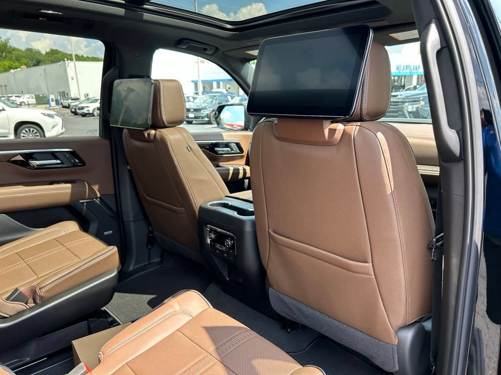 2026 Chevrolet Suburban High Country - Photo 45