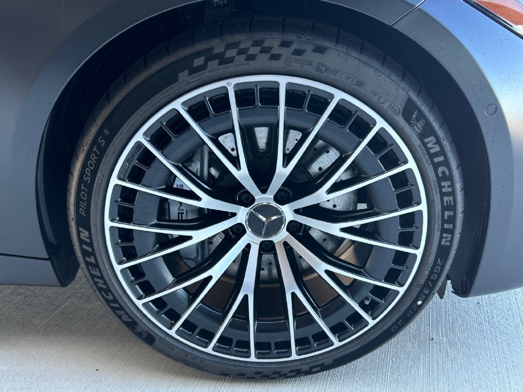 New 2027 MANUFAKTUR exclusive graphite grey magno Mercedes-Benz AMG® CLE 53 4MATIC+ Cabriolet image 32