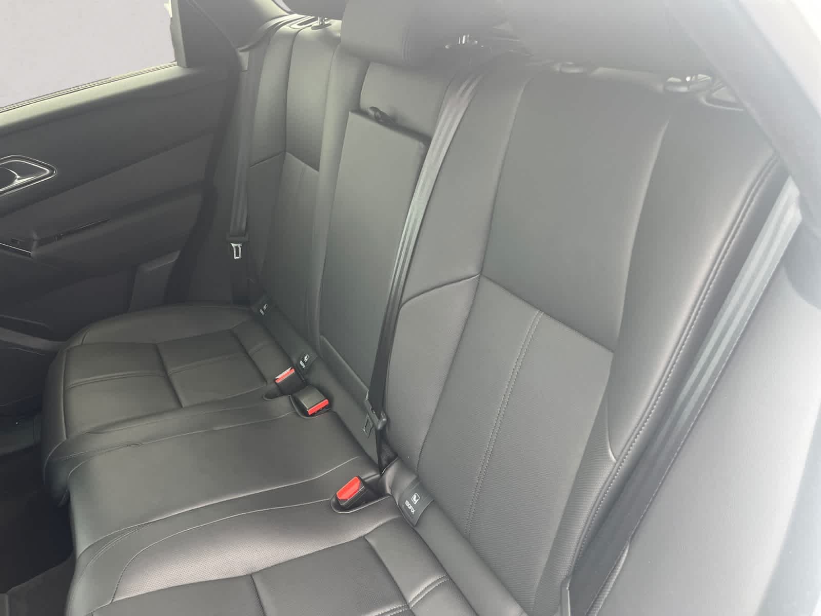 Certified Used 2026 Fuji White Land Rover S image 13