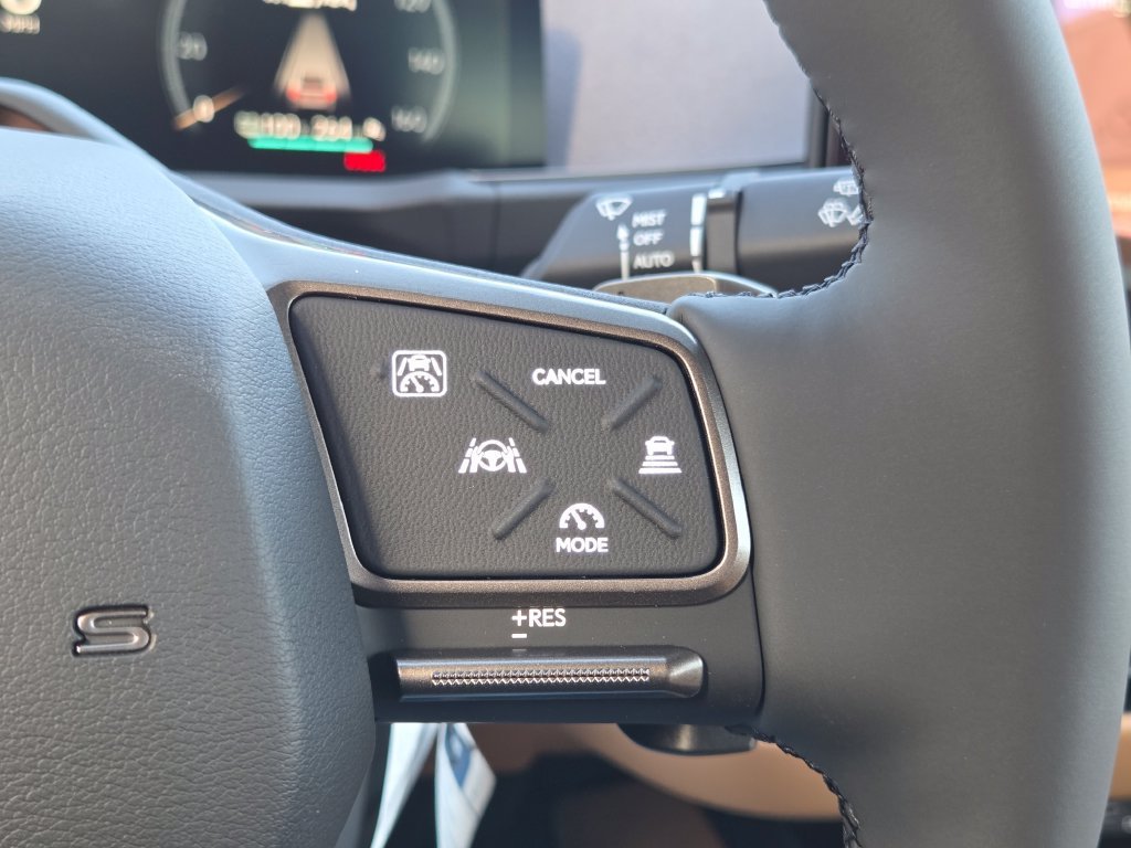 New 2026 Ultra White Lexus PREMIUM AWD image 17