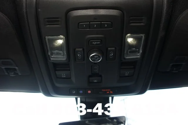 Used 2021  GMC Denali image 9