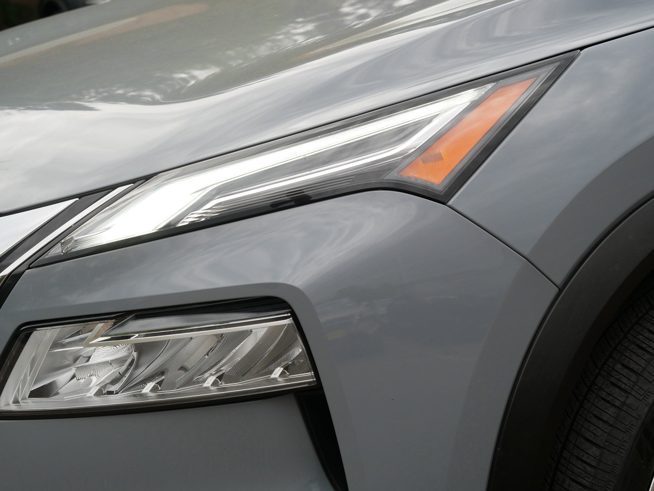 Used 2023 Boulder Gray Pearl Nissan Platinum image 16