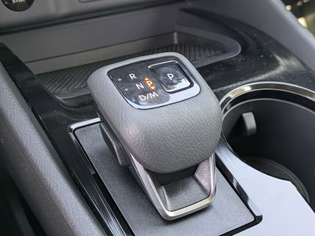 New 2026 Glacier White Nissan S image 16