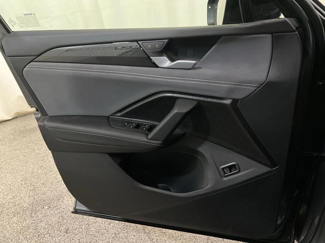 2026 Volkswagen Tiguan SE R-LINE BLACK - Photo 18