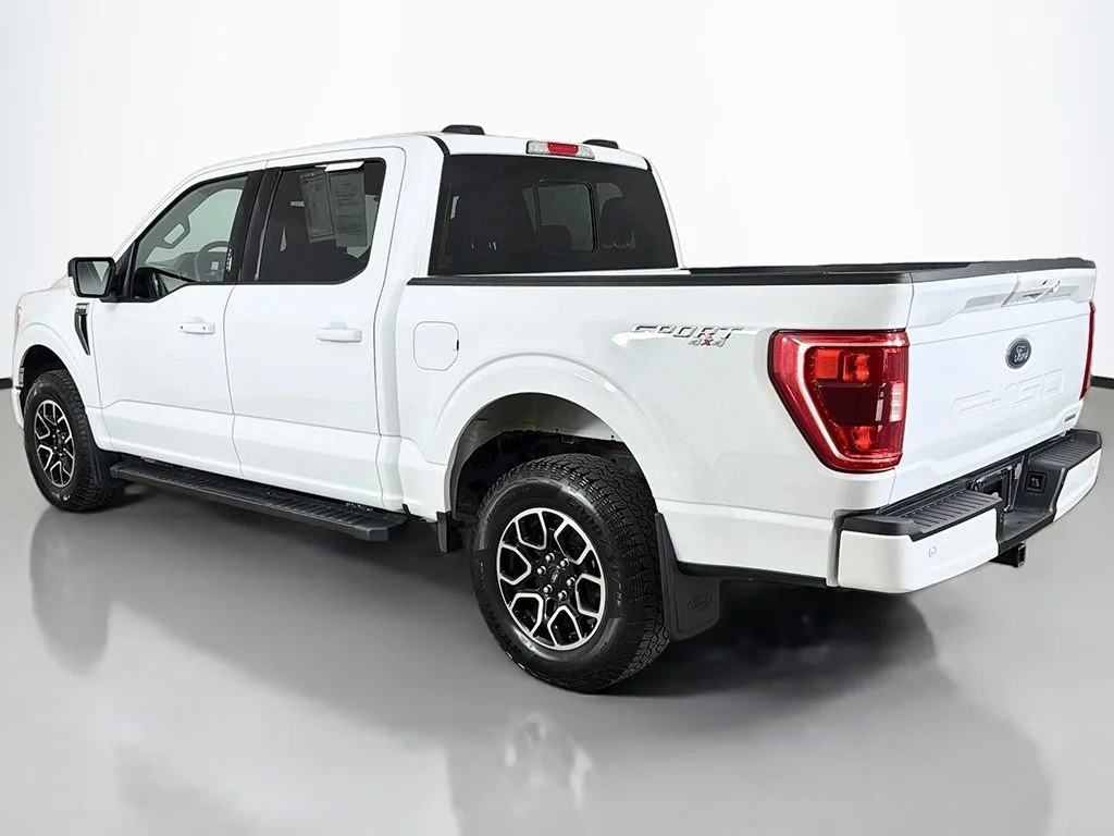 Used 2023 Oxford White Ford XLT image 11
