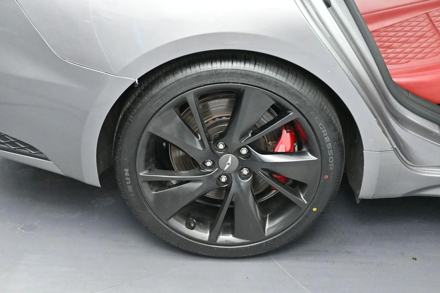Used 2023 Savile Silver Genesis 3.3T image 34
