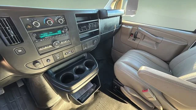 Used 2023 Summit White GMC Work Van image 21