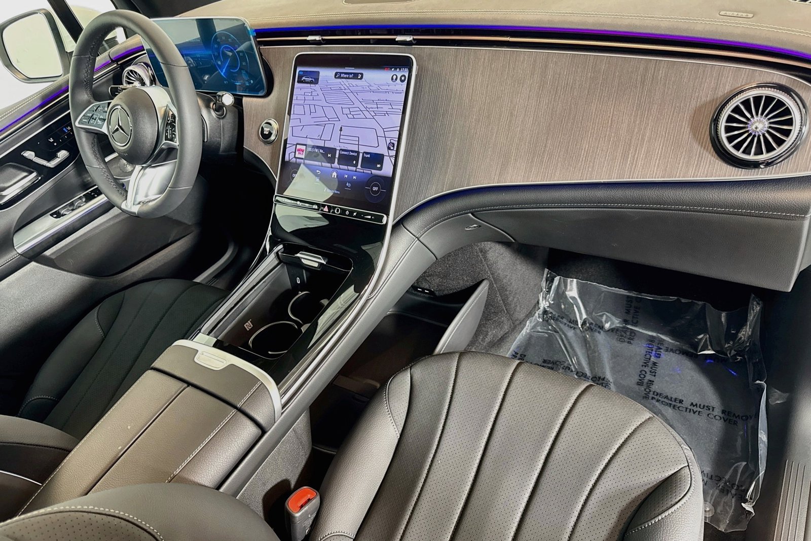 New 2026 Polar White Mercedes-Benz EQE 320 image 27