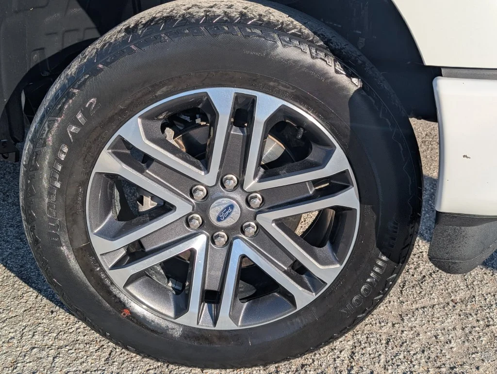 Used 2023 White Ford XL image 11