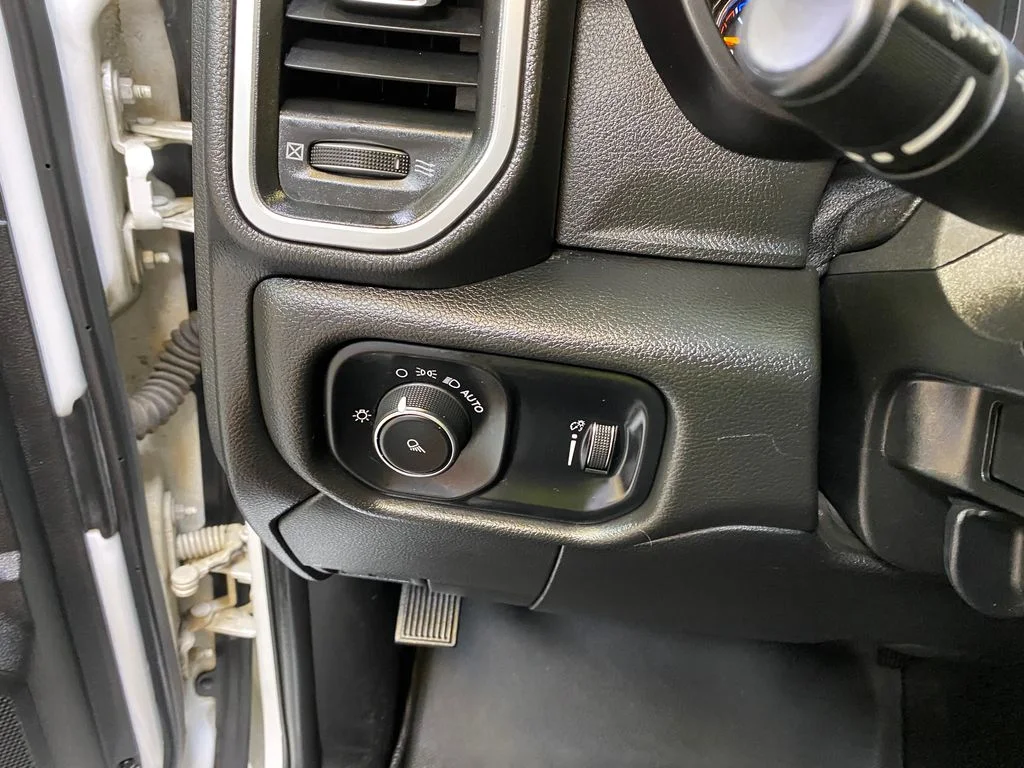 Used 2021 White Ram Big Horn image 33