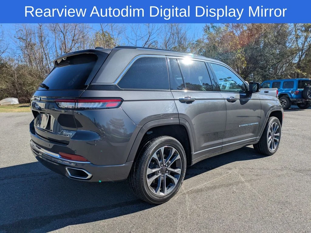 Used 2022 Gray Jeep Overland 4xe image 4