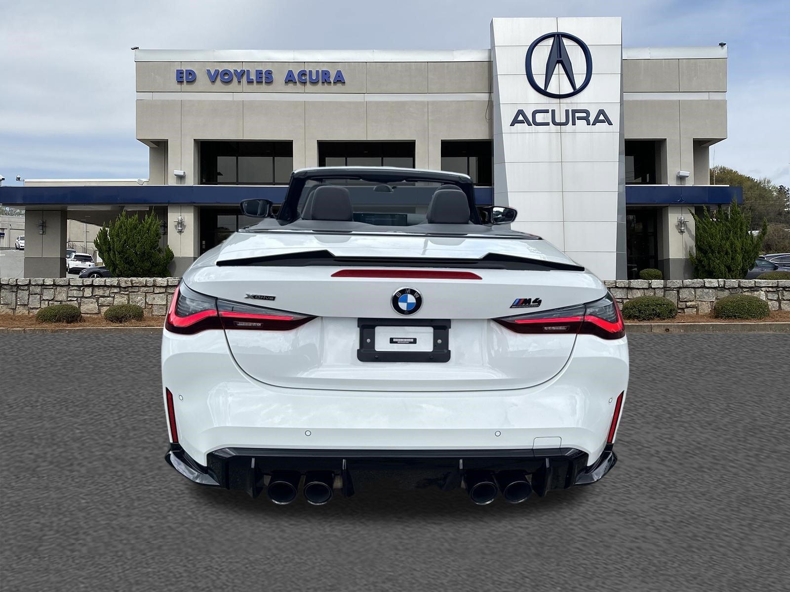 Used 2024 Alpine White BMW Competition xDrive image 6