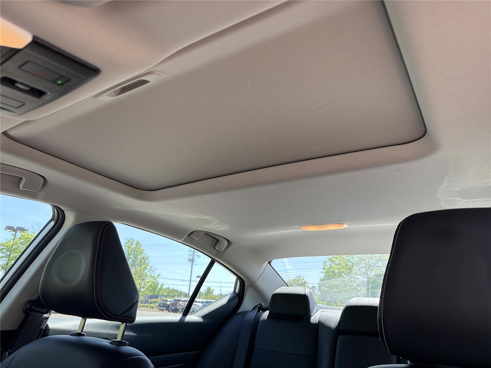 Used 2024 Pearl White Tricoat Nissan 2.5 SR image 4