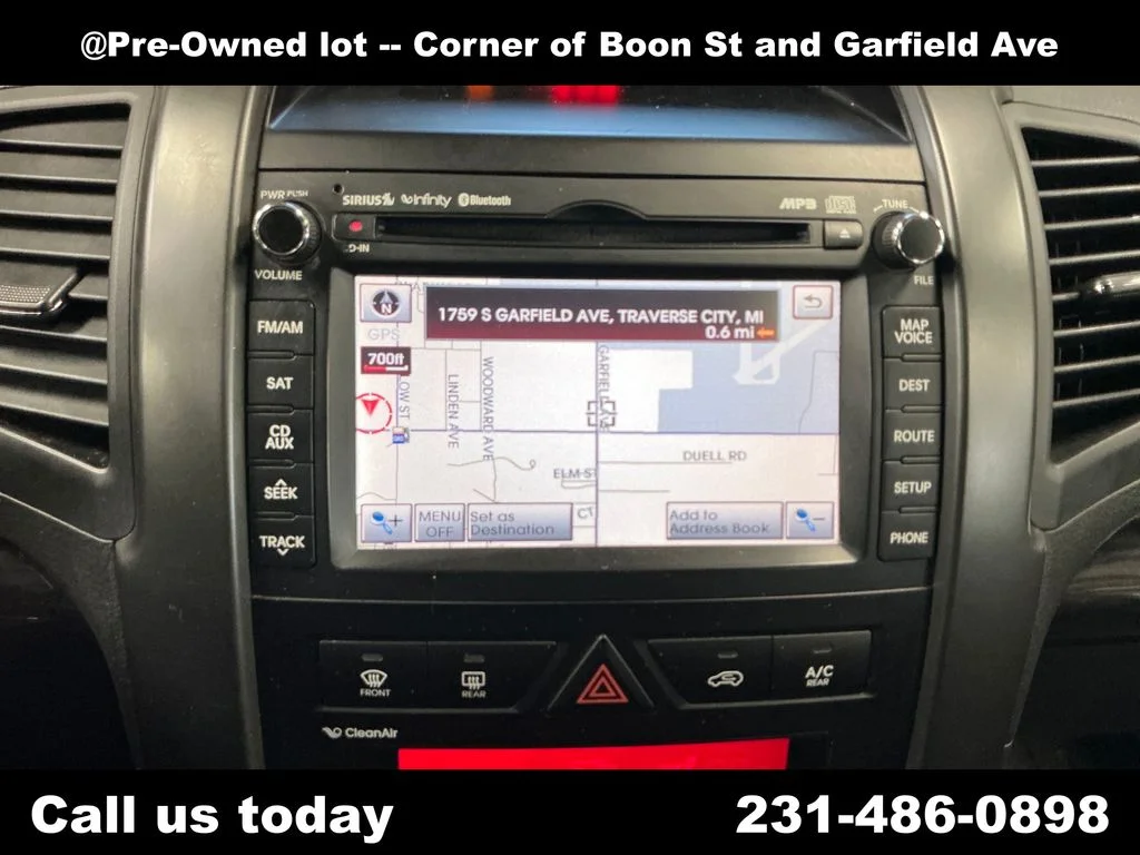 Used 2011 Silver Kia EX image 25