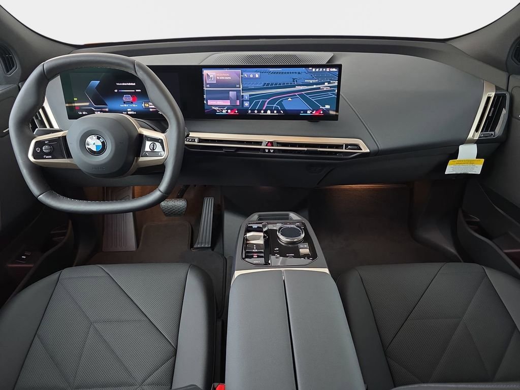 Used 2026 Storm Bay Metallic BMW xDrive60 image 9