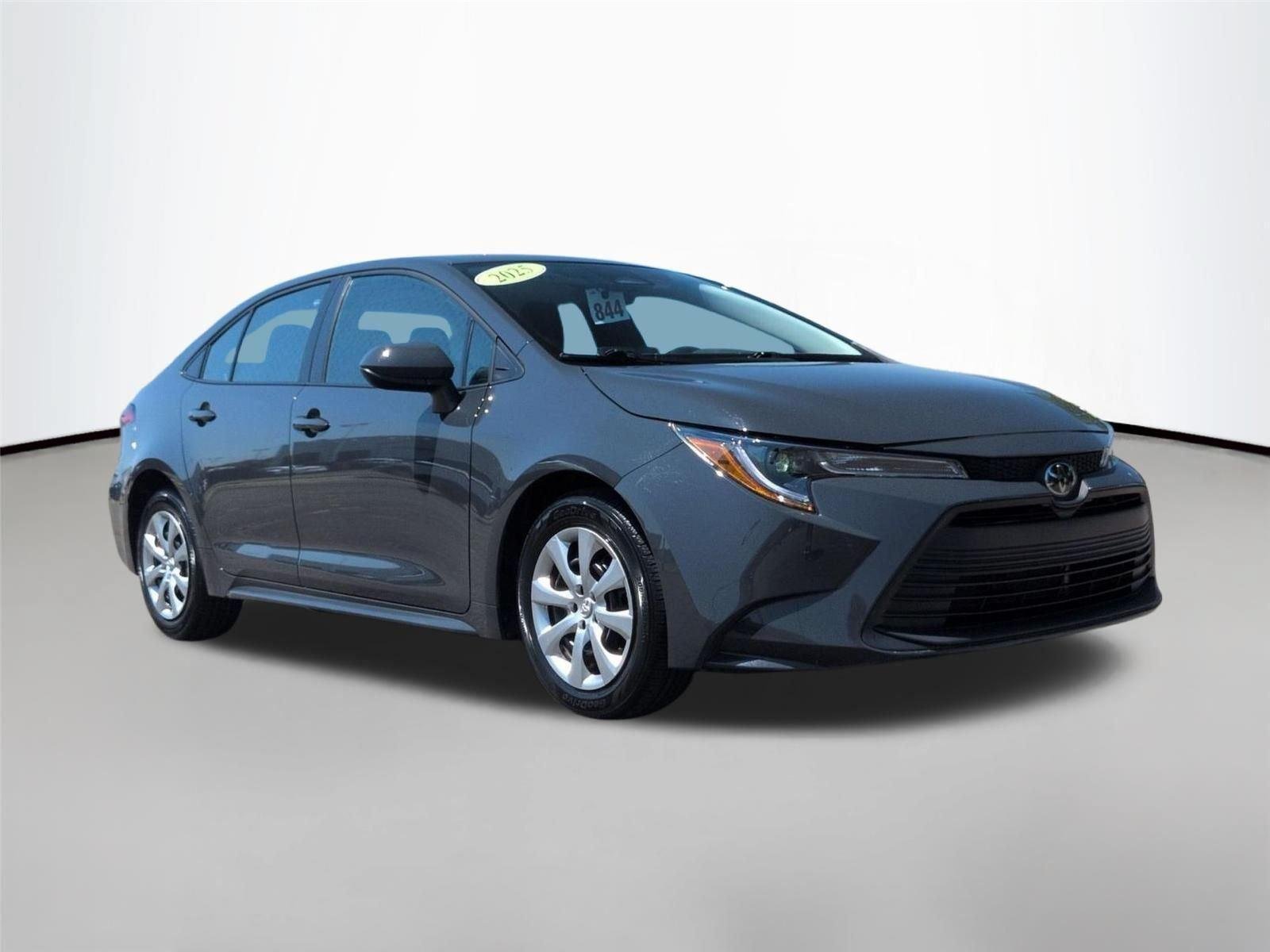 Used 2025 Underground Toyota LE image 7
