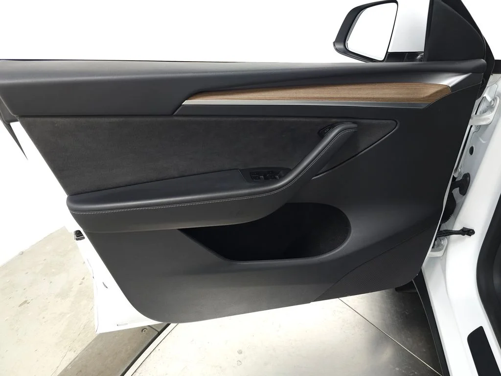 Used 2025 White Tesla Long Range image 14