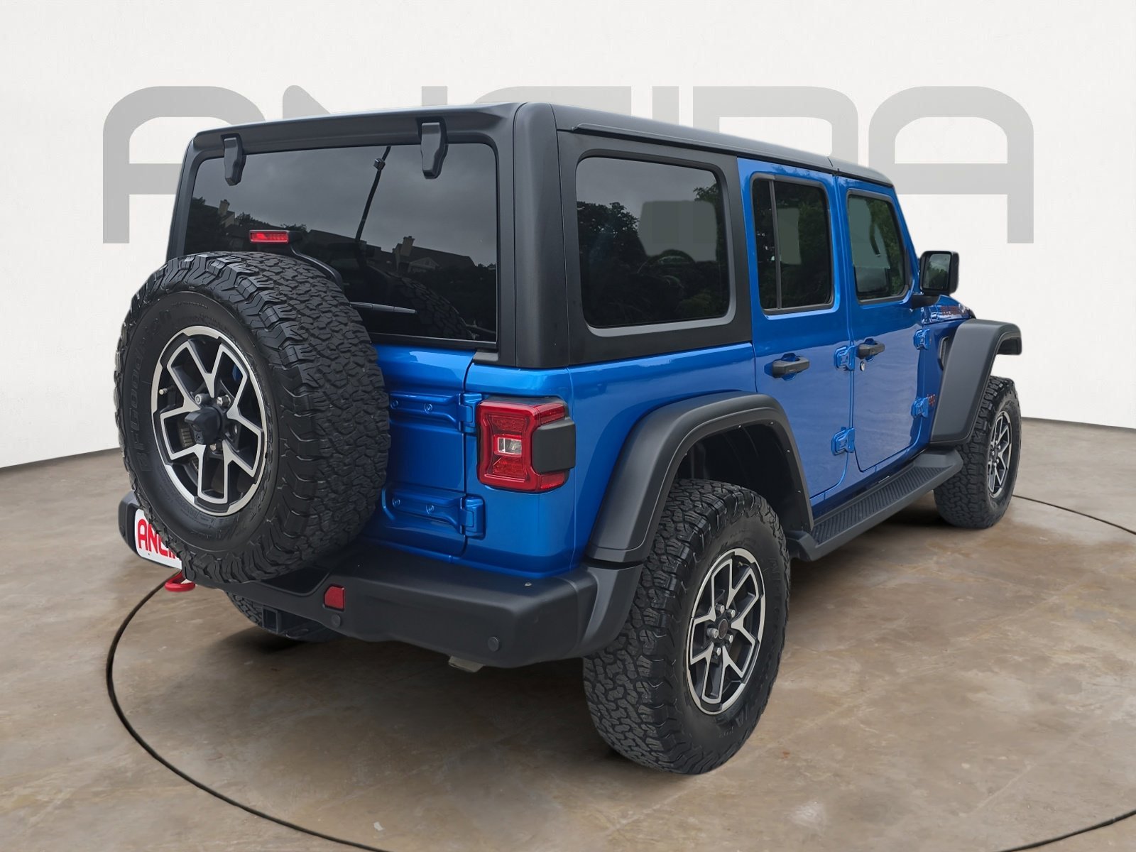 Used 2024 Hydro Blue Pearlcoat Jeep Rubicon image 10