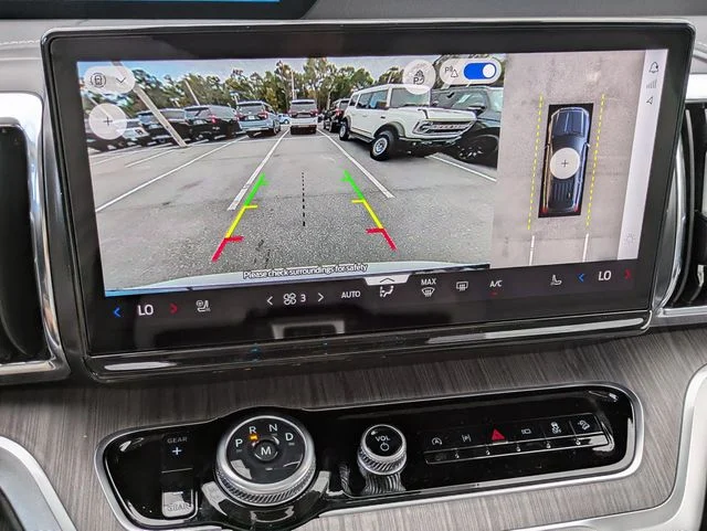 New 2026 White Ford Platinum image 21