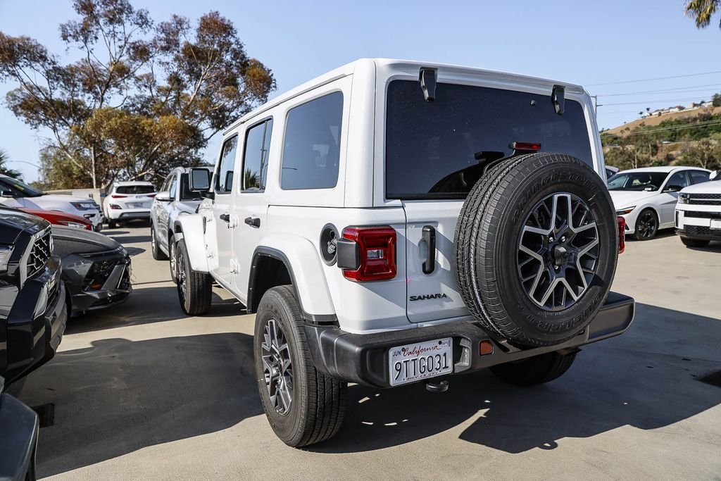 2025 Jeep Wrangler 4-Door Sahara - Photo 6