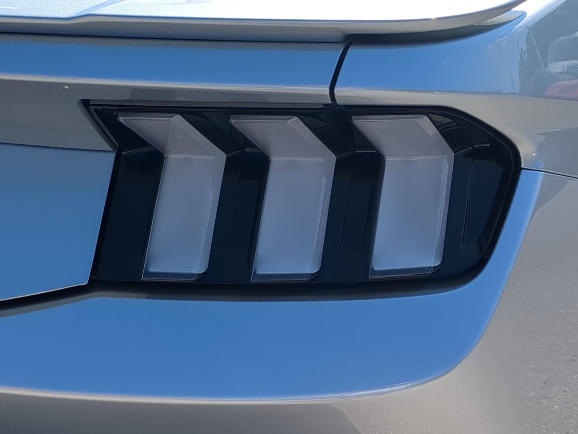 New 2026 Iconic Silver Metallic Ford GT Premium Fastback image 35
