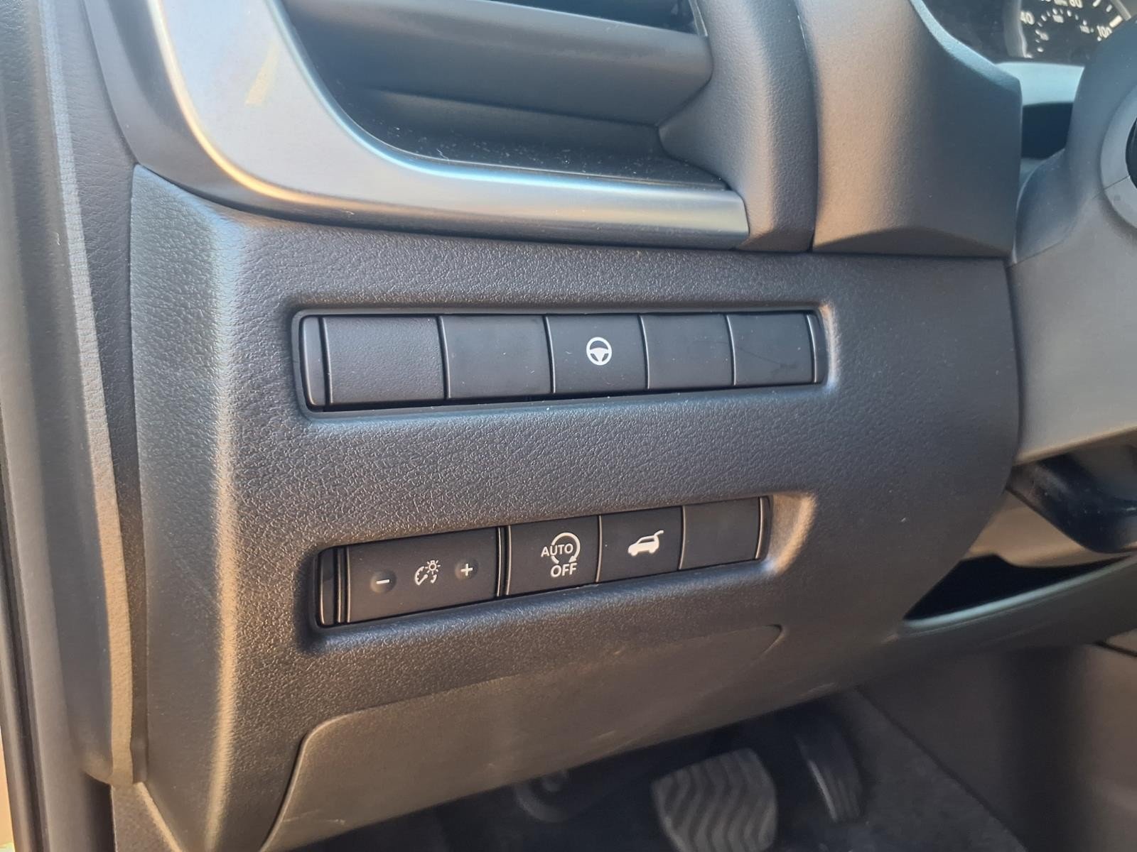 2026 Nissan Rogue photo 19 of 28