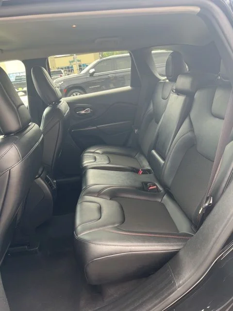 Used 2022 Black Jeep Trailhawk image 15