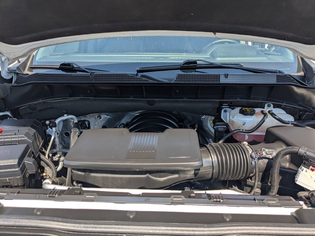 Used 2024 Summit White Chevrolet RST image 31