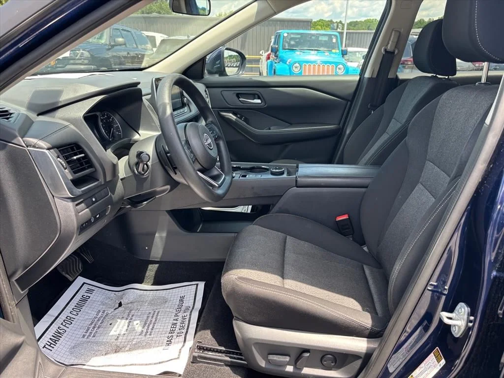 Used 2024 Blue Nissan SV image 11