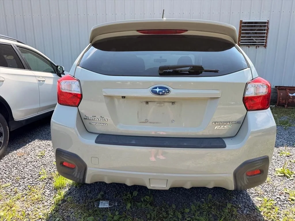 Used 2017 Beige Subaru 2.0i Premium image 9