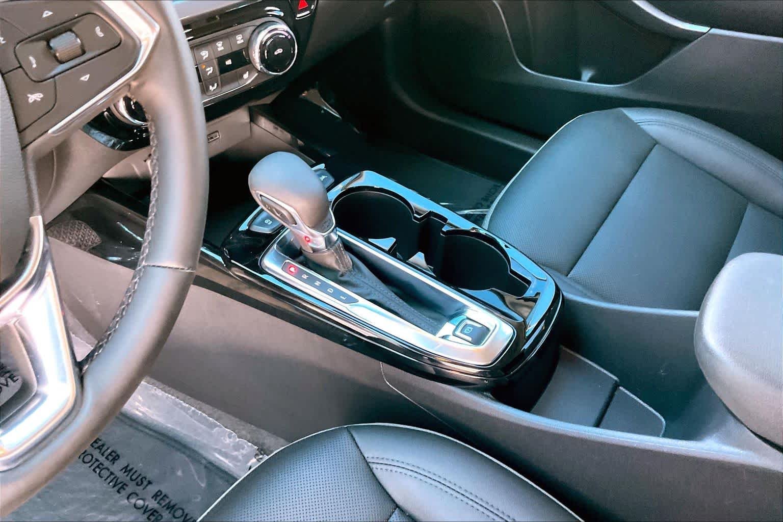 Used 2025 Sterling Gray Metallic Chevrolet ACTIV image 16
