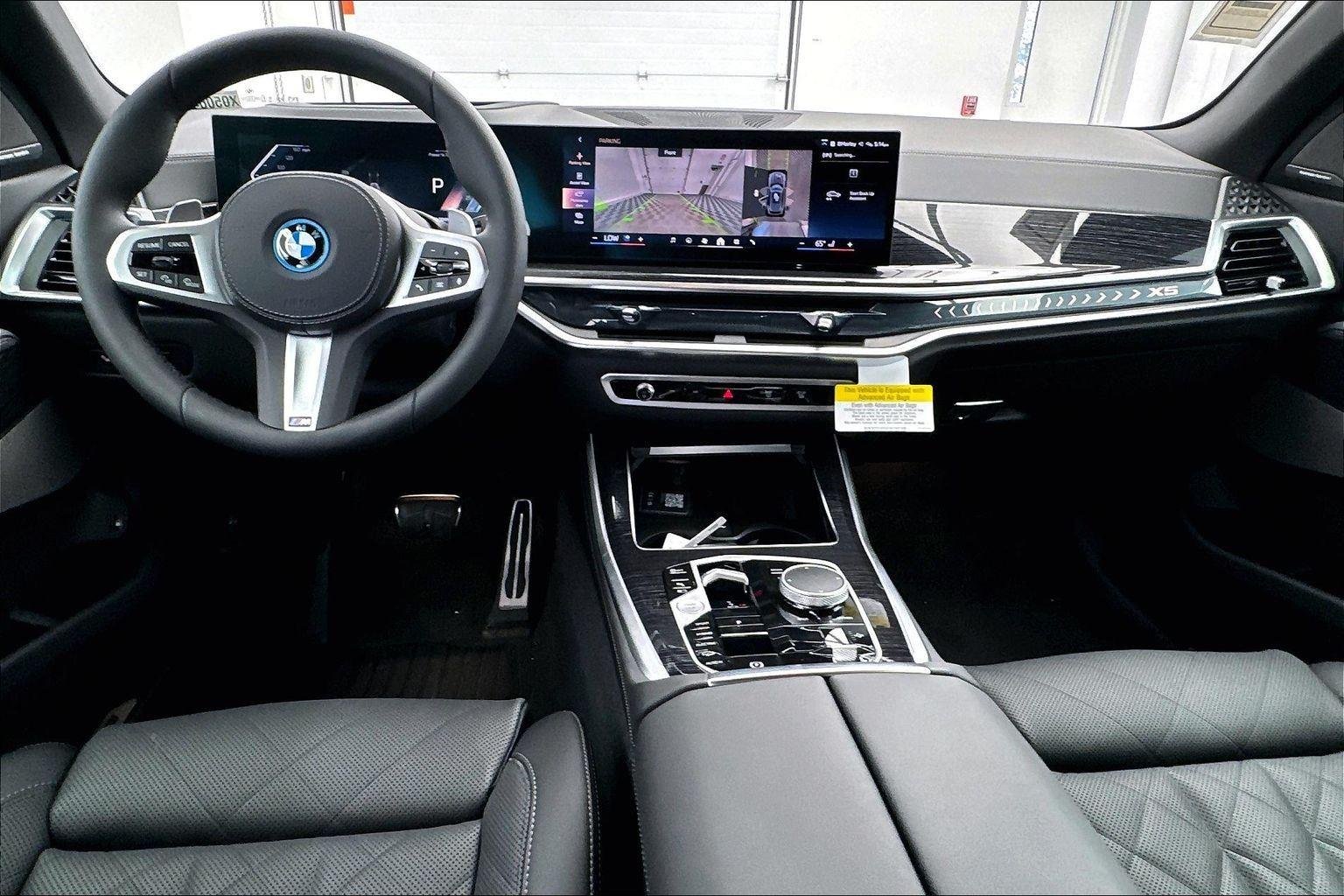 New 2026 Skyscraper Grey Metallic BMW xDrive50e image 10
