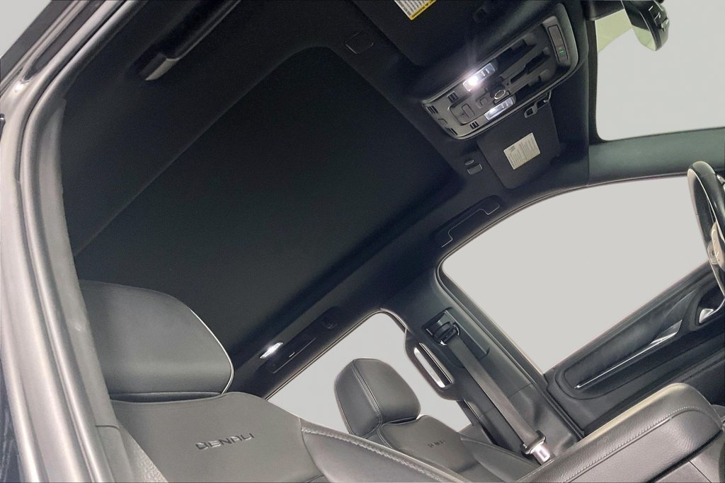 Used 2022 Black GMC Denali image 24
