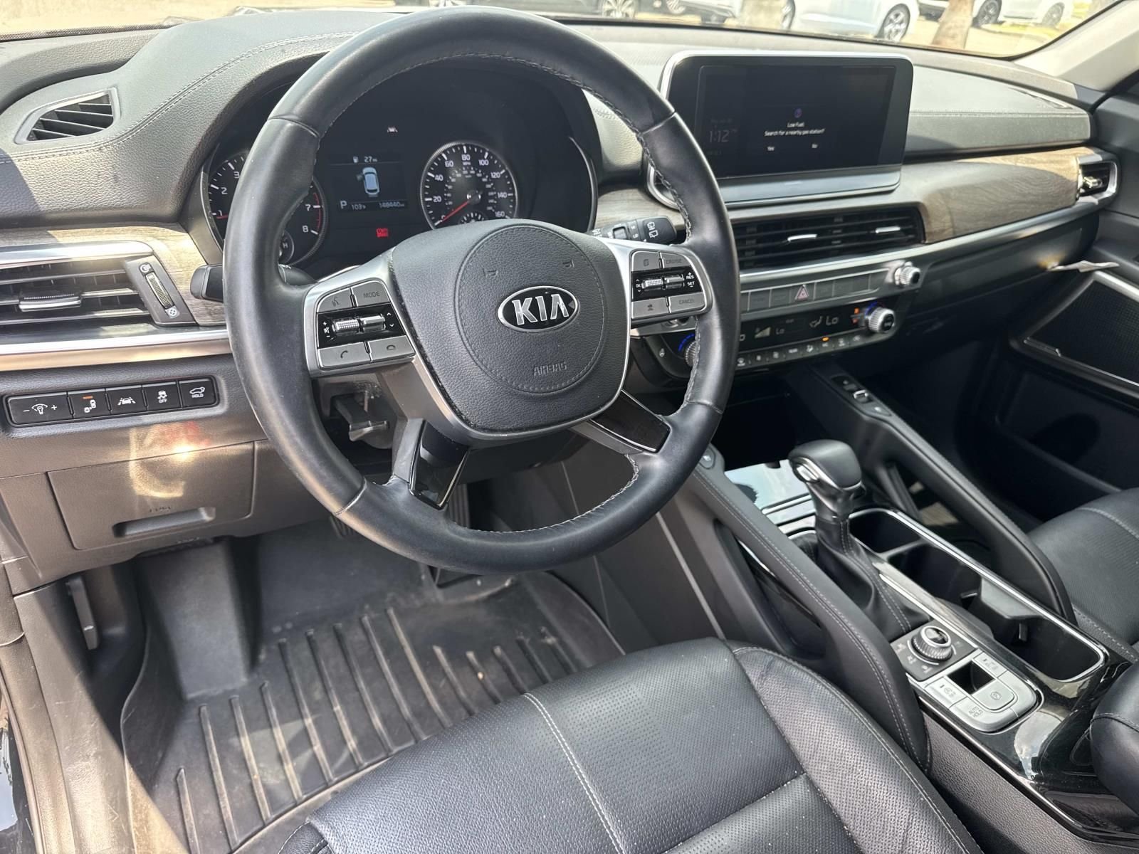 Used 2021 Black Kia EX image 21